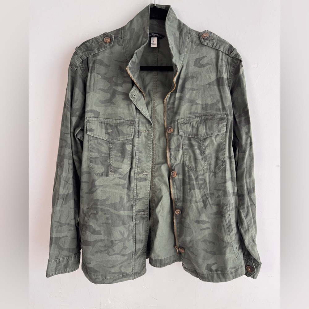 Jacket … Brand New w/ tags … Green Camo